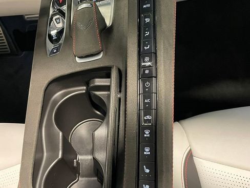 Used 2023 Chevrolet Corvette Stingray Premium Conv RWD image 37
