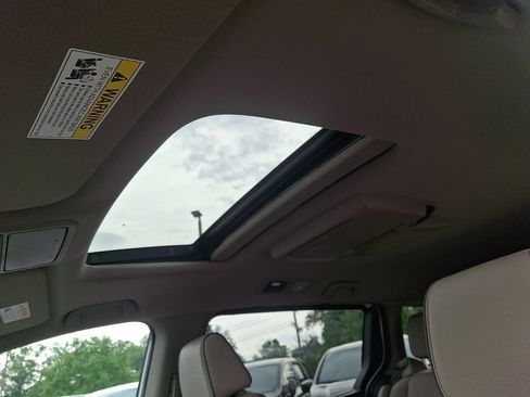 Used 2023 Honda Odyssey Elite image 14