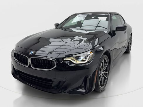 Used 2026 BMW 230i Coupe RWD image 4
