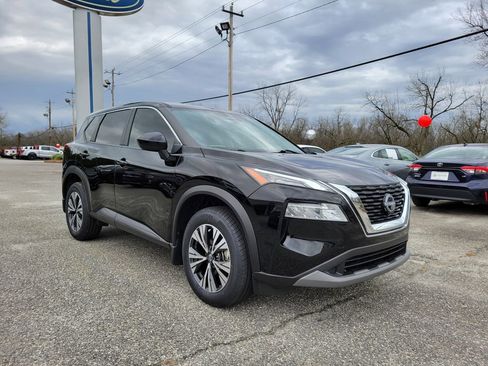 Used 2023 Nissan Rogue SV image 8