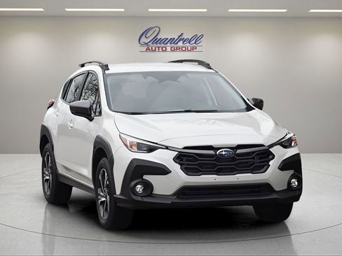 Used 2025 Subaru Crosstrek 2.0i Premium image 2