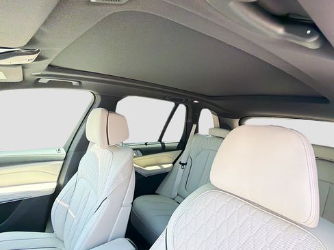 New 2026 BMW X5 M60i AWD/4WD image 28