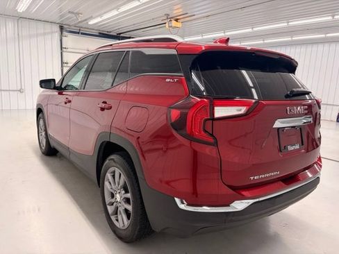 Used 2022 GMC Terrain SLT FWD image 4