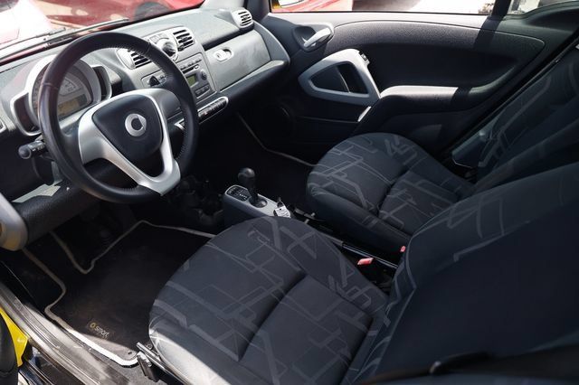 Used 2008 smart fortwo pure RWD image 6