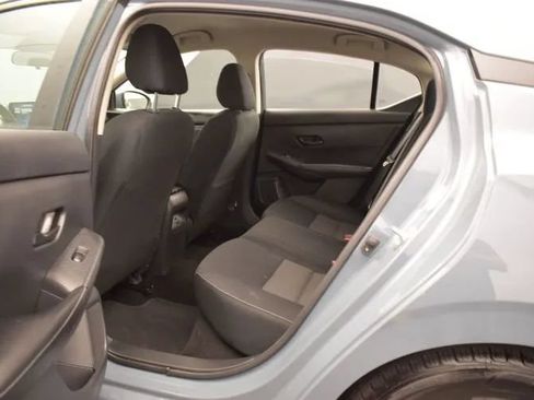 Used 2024 Nissan Sentra SV FWD image 15