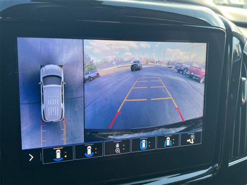 Used 2021 Chevrolet Traverse High Country image 26