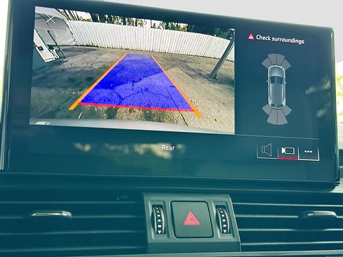 Used 2025 Audi Q5 2.0T Premium w/ Convenience Plus Package image 13