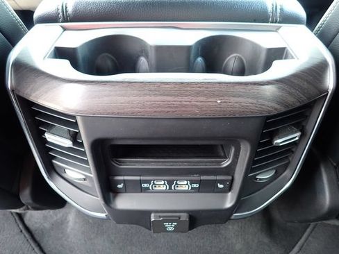 Used 2025 RAM 1500 Laramie AWD/4WD image 16
