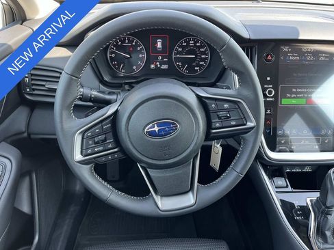 Used 2025 Subaru Outback Premium w/ Popular Package #1A AWD/4WD image 12