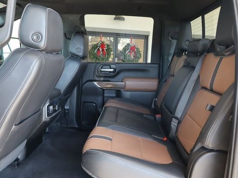 Used 2022 Chevrolet Silverado 2500 High Country image 48