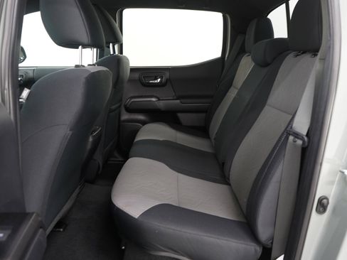 Used 2023 Toyota Tacoma TRD Sport image 17