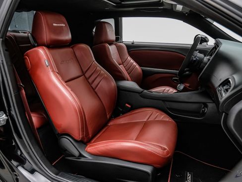 Used 2022 Dodge Challenger SRT Hellcat RWD image 60