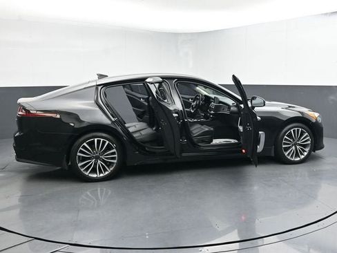 Used 2019 Kia Stinger AWD/4WD image 42