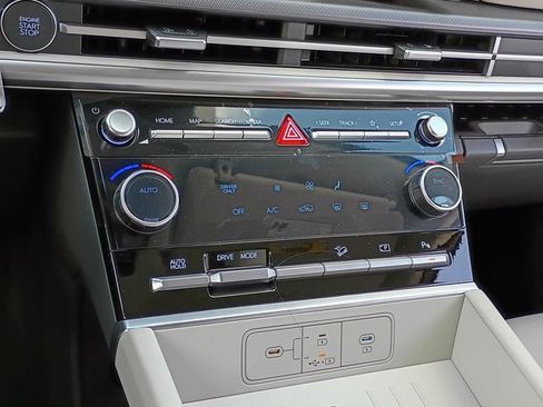 New 2026 Hyundai Santa Fe SE image 21