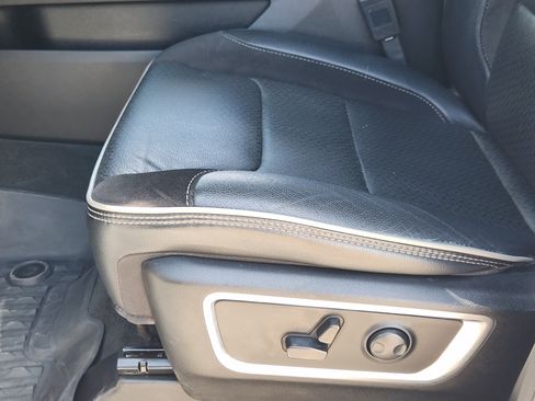 Used 2024 RAM 1500 Laramie AWD/4WD image 26