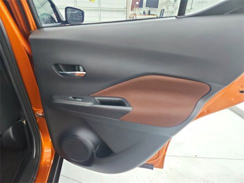 Used 2024 Nissan Kicks SR image 35