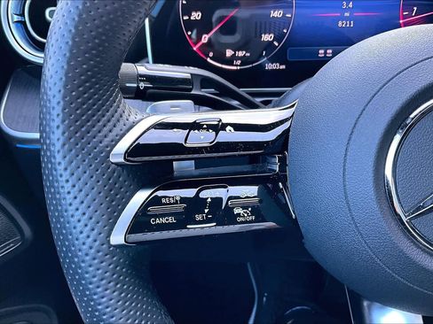 Used 2025 Mercedes-Benz CLE 300 4MATIC Coupe image 23