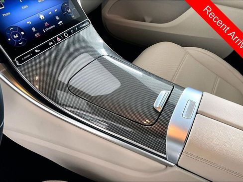 Used 2024 Mercedes-Benz GLC 300 image 18