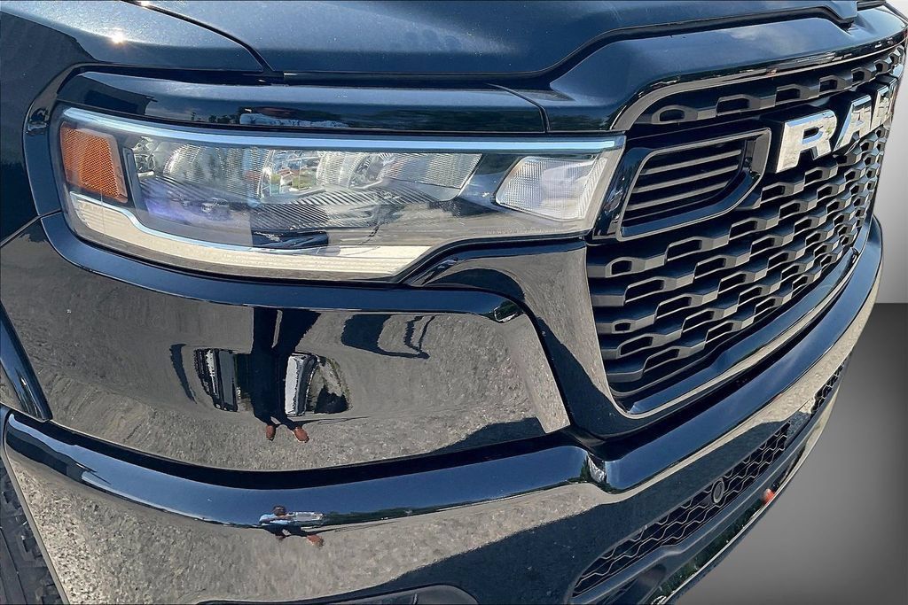 Used 2025 RAM 1500 Big Horn AWD/4WD image 33