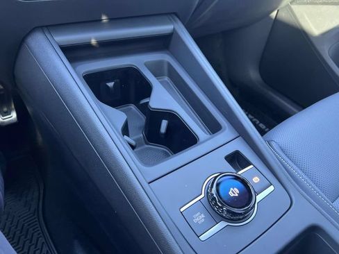 New 2026 Volkswagen Tiguan SE R-Line FWD image 21