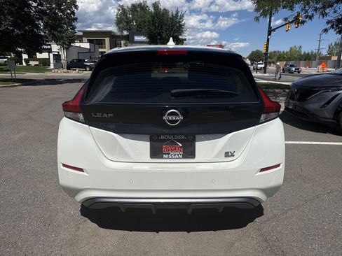 Certified 2025 Nissan Leaf SV Plus FWD image 4