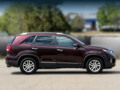 Used 2015 Kia Sorento LX FWD image 7