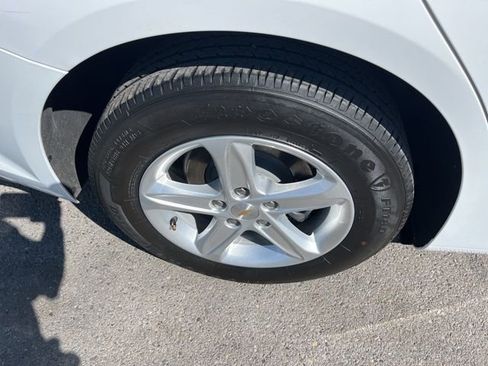Used 2025 Chevrolet Malibu LS FWD image 18