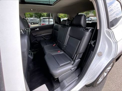 Used 2023 Volkswagen Atlas SE w/ Panoramic Sunroof Package AWD/4WD image 25