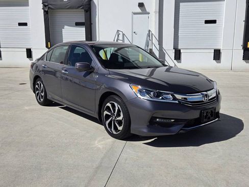 Used 2016 Honda Accord EX-L image 3