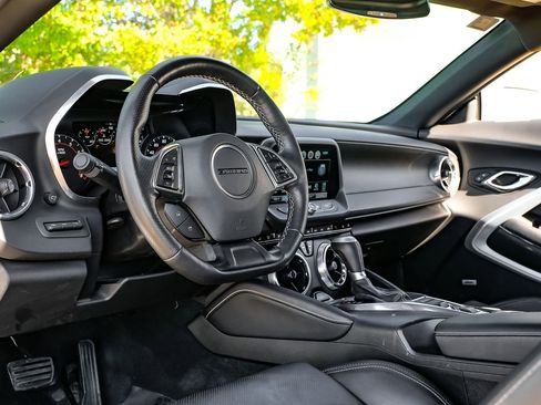 Used 2016 Chevrolet Camaro LT image 4