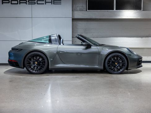 Certified 2024 Porsche 911 Targa 4 GTS AWD/4WD image 17