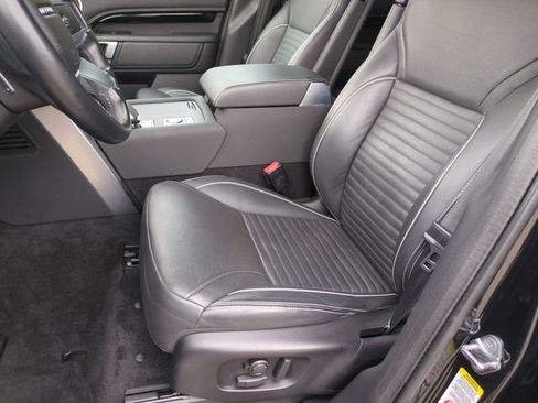 Used 2023 Land Rover Discovery HSE R-Dynamic image 12