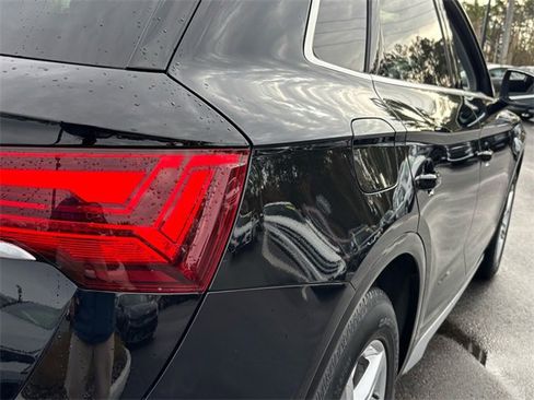 Used 2023 Audi Q5 2.0T Premium w/ Convenience Package image 12