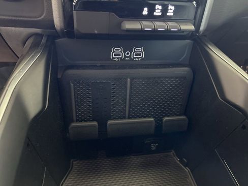 Used 2025 RAM 1500 Big Horn AWD/4WD image 45