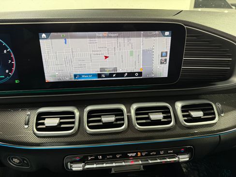 Used 2020 Mercedes-Benz GLE 450 4MATIC w/ Premium Package image 29