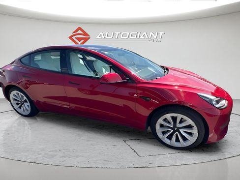 Used 2022 Tesla Model 3 Long Range AWD/4WD image 7