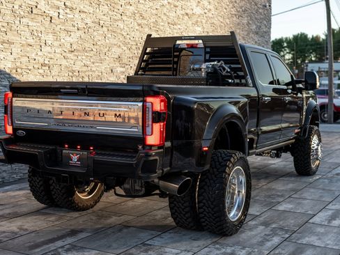 Used 2024 Ford F450 Platinum w/ FX4 Off-Road Package image 18