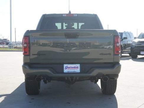 New 2026 RAM 1500 4x4 Crew Cab image 8