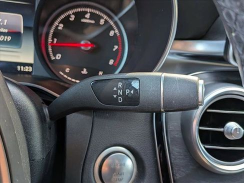 Used 2018 Mercedes-Benz GLC 300 4MATIC image 12