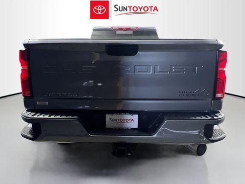 Used 2025 Chevrolet Silverado 3500 High Country w/ High Country Premium Package AWD/4WD image 5