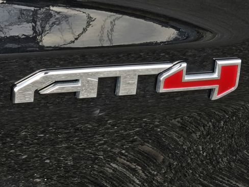 Used 2024 GMC Sierra 1500 AT4 w/ AT4 Premium Package image 12