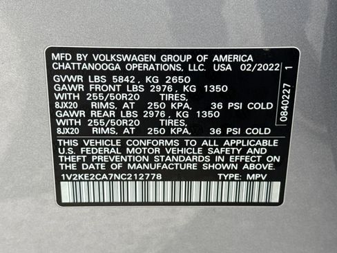 Used 2022 Volkswagen Atlas Cross Sport SE w/ Panoramic Sunroof Package image 17