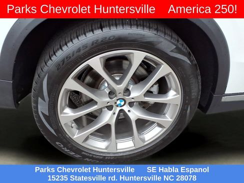 Used 2025 BMW X5 xDrive40i w/ Premium Package AWD/4WD image 35