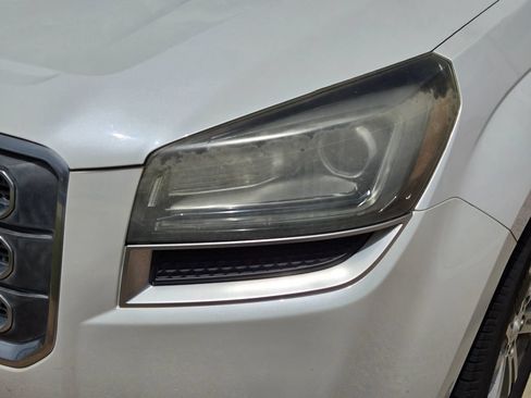 Used 2016 GMC Acadia SLT FWD image 13