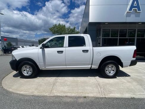 Used 2019 RAM 1500 Tradesman AWD/4WD image 5