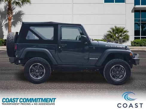 Used 2017 Jeep Wrangler Rubicon w/ Power Convenience Group AWD/4WD image 5