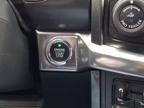 Used 2021 Ford F150 Lariat w/ Equipment Group 502A High image 22