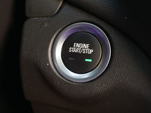 Used 2024 Chevrolet Equinox LT FWD image 17