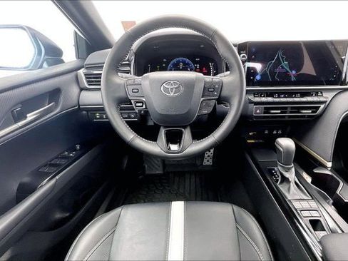 Used 2026 Toyota Camry SE w/ Multimedia Upgrade Package FWD image 4