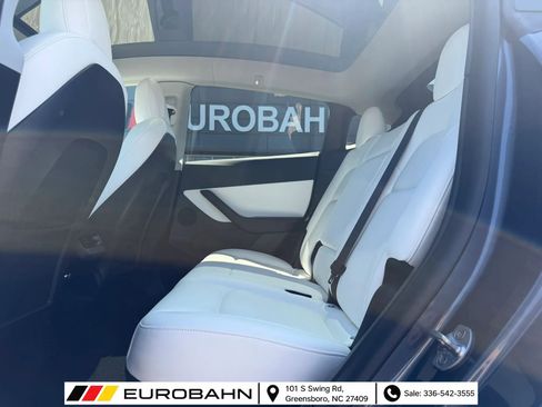 Used 2022 Tesla Model Y Performance AWD/4WD image 13